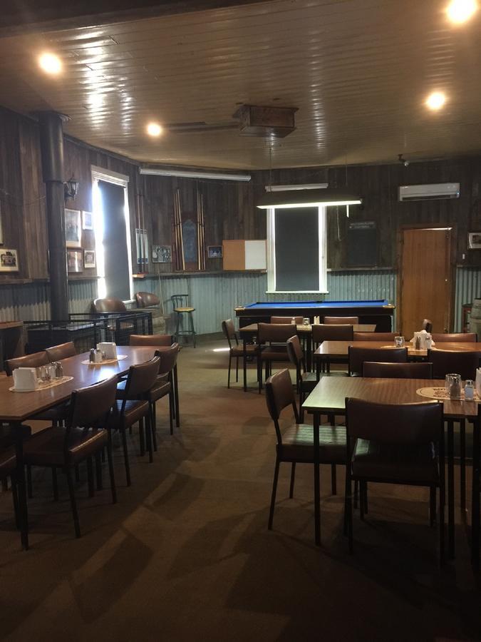 Royal Hotel Snake Valley Экстерьер фото